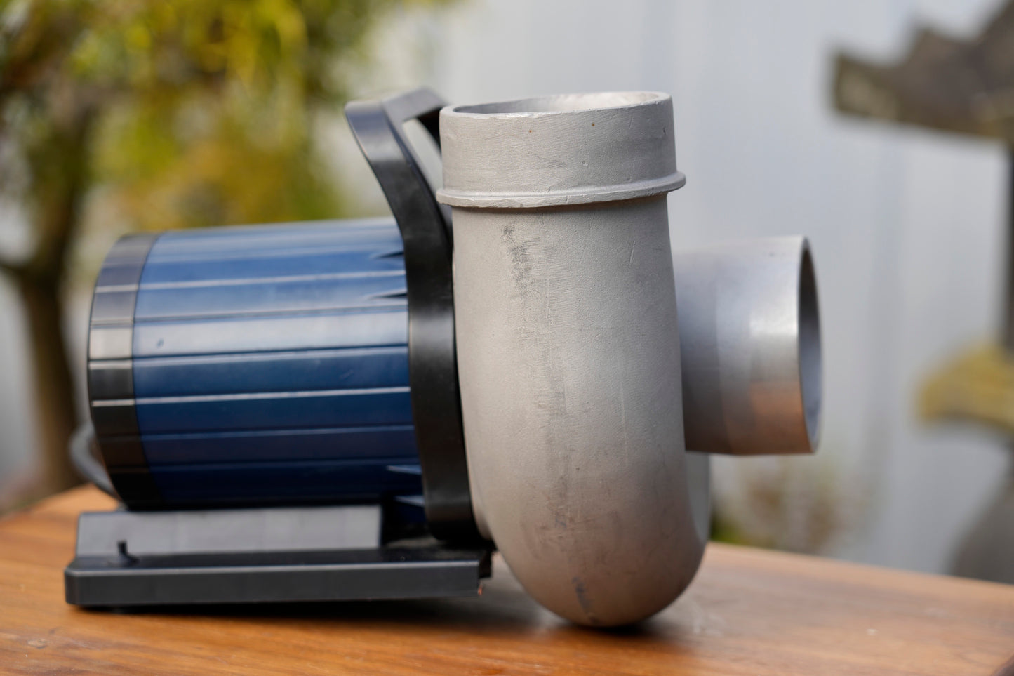 FF50 - eine starke energieeffiziente regelbare Teichpumpe für Förderhöhe